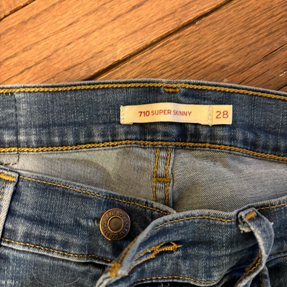 710 Levi’s super skinny jeans - Picture 4 of 5